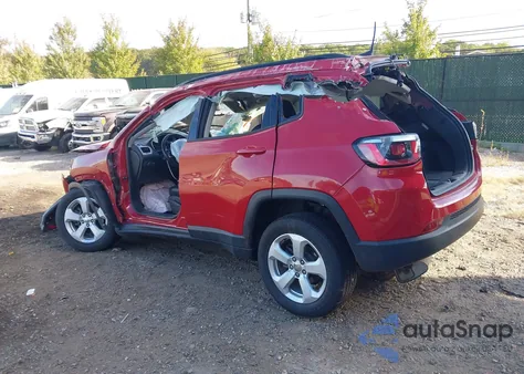 2019 Jeep Compass Latitude 4X4 из США, поврежденный, VIN 3C4NJDBBXKT767403
